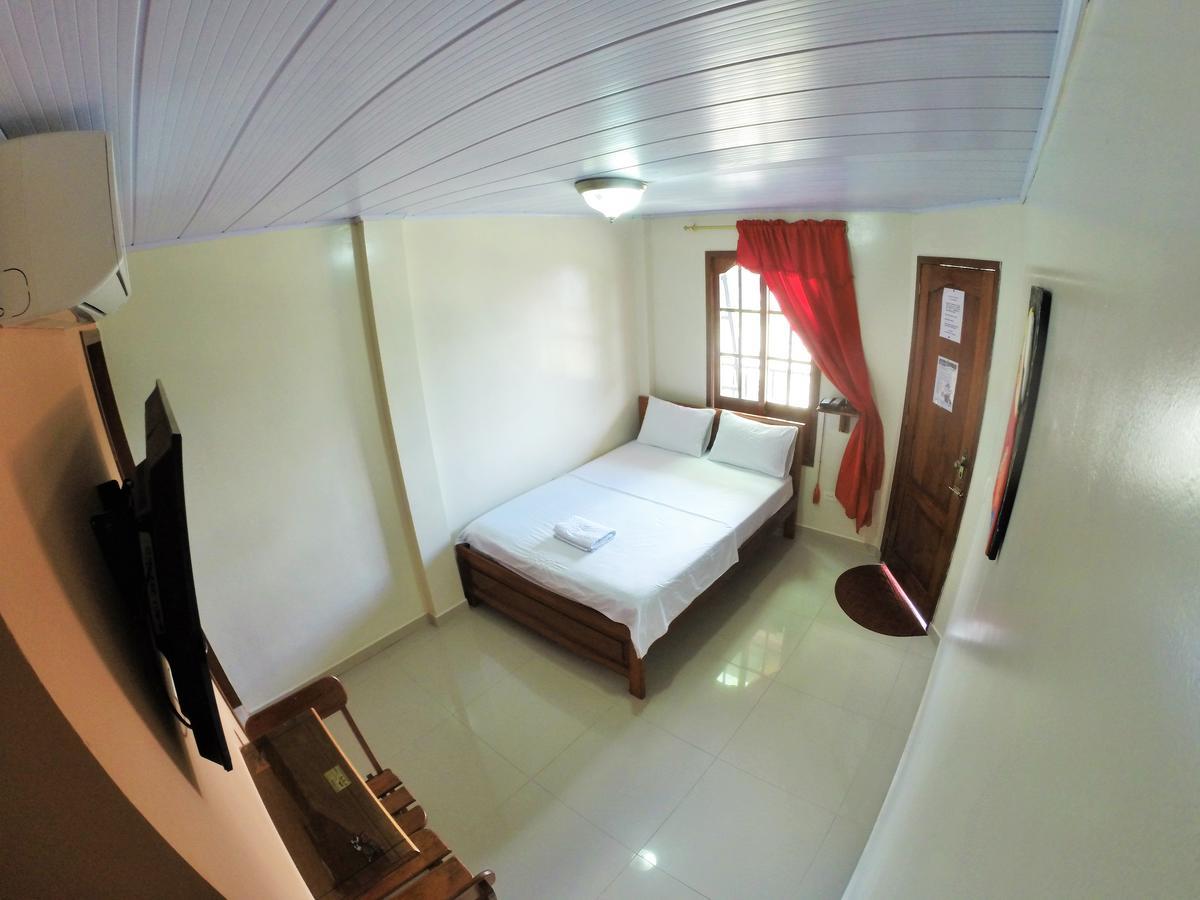 Hostal La Esperanza เลติเซีย ภายนอก รูปภาพ