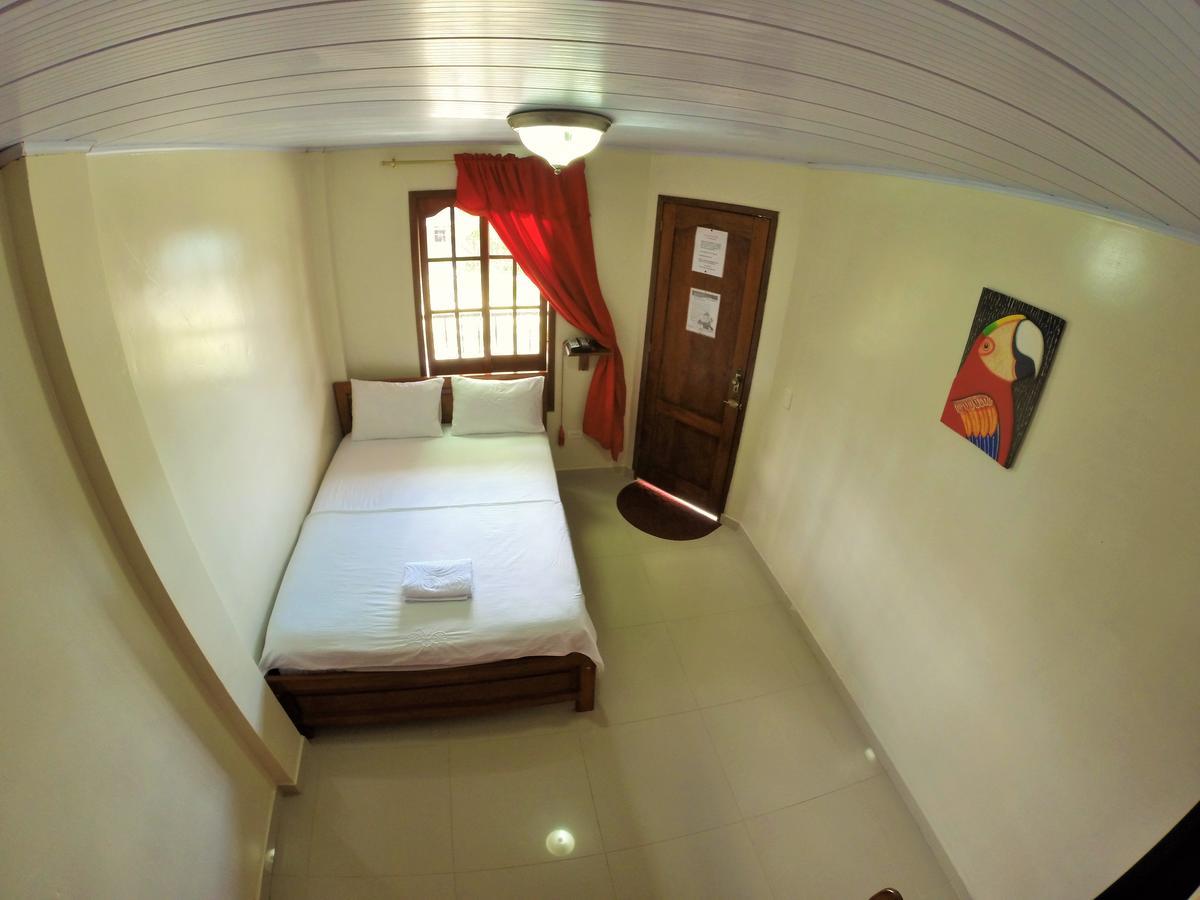 Hostal La Esperanza เลติเซีย ภายนอก รูปภาพ